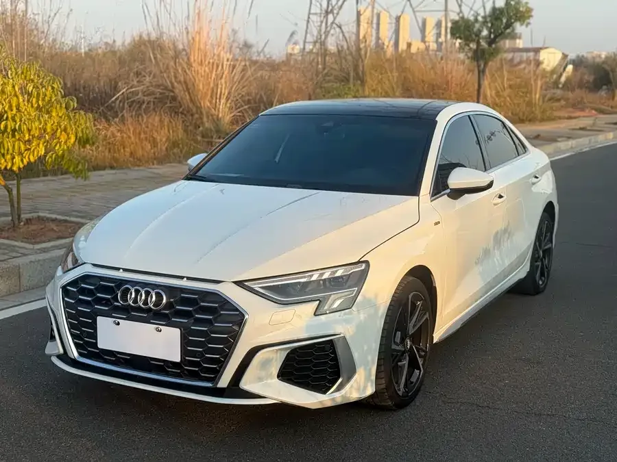 Audi A3 2022 A3L Limousine 35 TFSI aggressive and sporty 2022 — фото 1, купить с доставкой в Москву