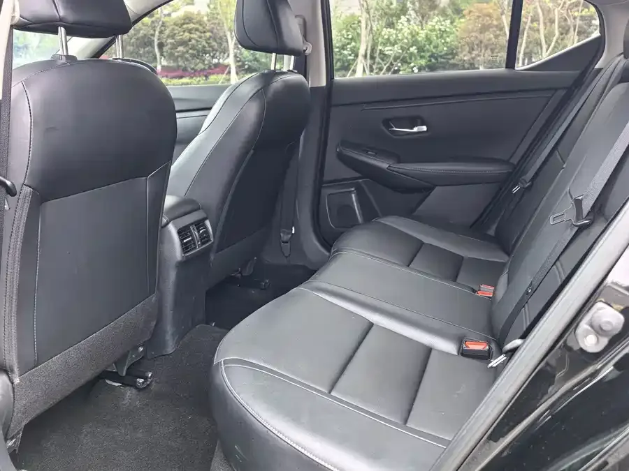Nissan Sylphy Sylphy 2022 1.6L XL CVT Enjoy Edition 2023 — миниатюра 2