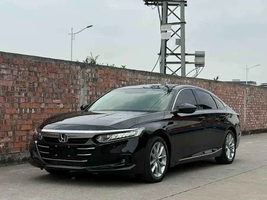 Honda Accord Accord 2022 260TURBO Deluxe Edition 2022 — фото 1, купить с доставкой в Москву