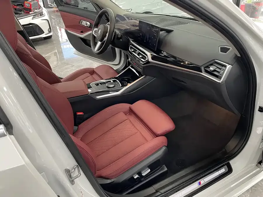 BMW 3 series BMW 3 Series 2023 320Li M Sport Package 2022 — миниатюра 4