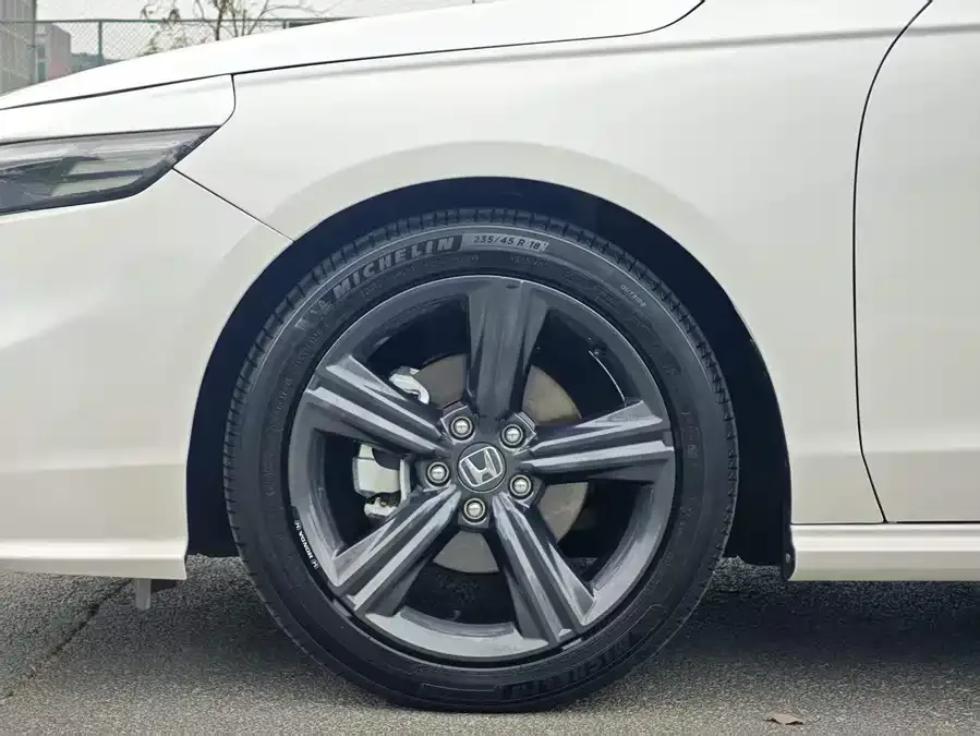 Honda Inspire Insignia 2024 260TURBO Elite Edition 2024 — миниатюра 2