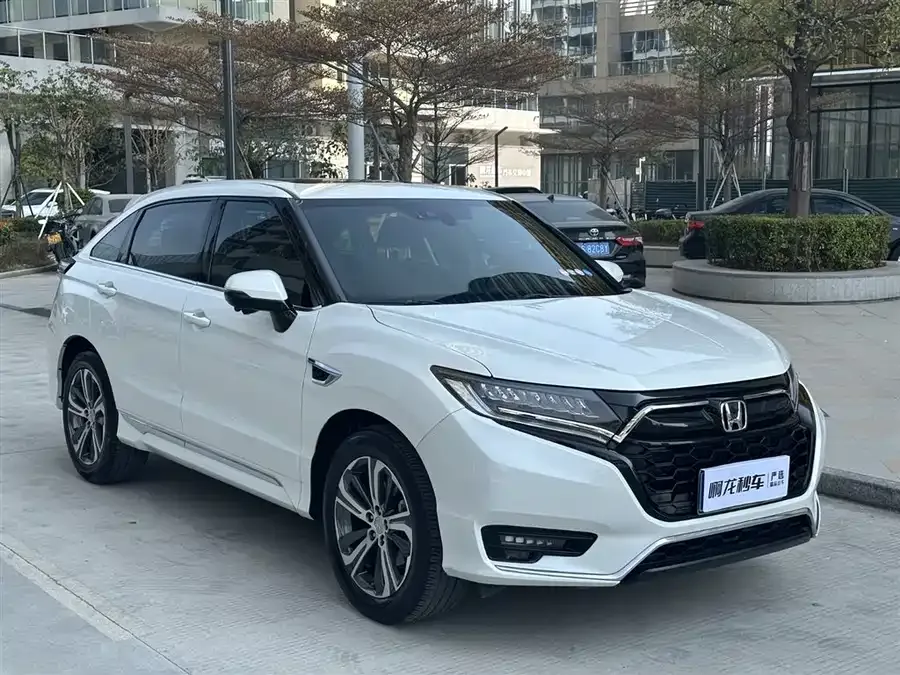 Honda UR-V 2020 240TURBO 2WD Elegant Edition 2023 — миниатюра 3