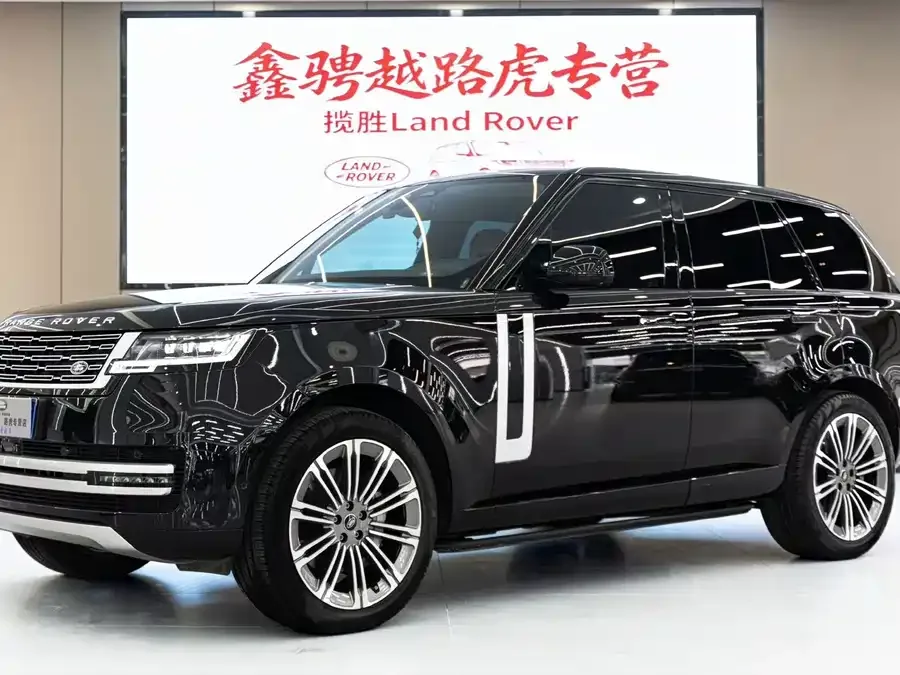 Land Rover Range Rover Range Rover 2024 3.0 L6 360PS Grand Edition 2024 — фото 1, купить с доставкой в Москву