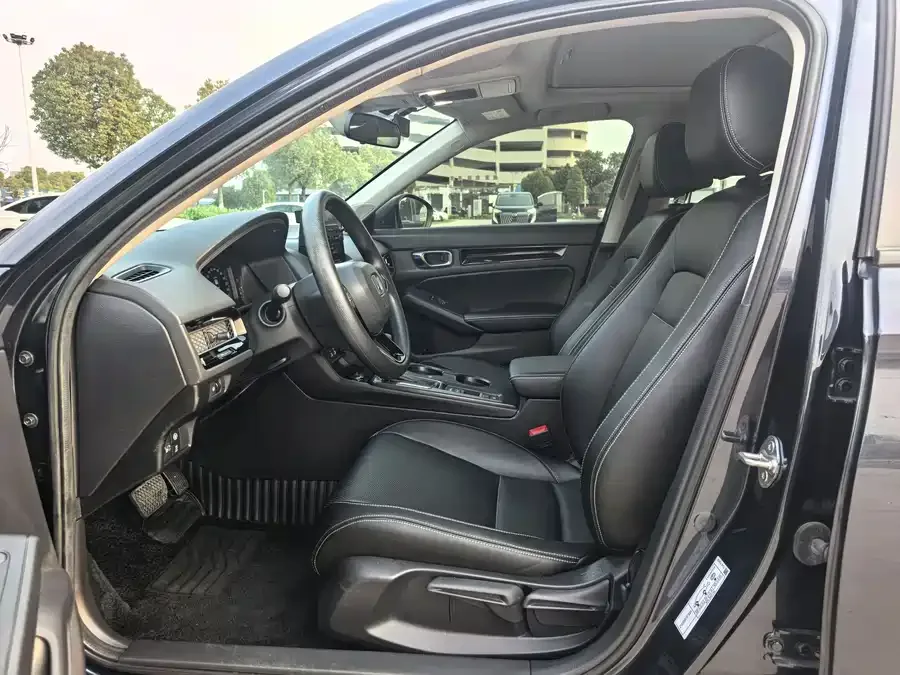 Honda Civic 2023 Civic 240TURBO CVT Power Edition 2023 — миниатюра 2