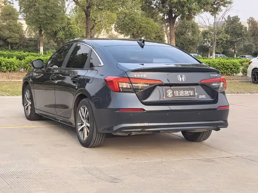 Honda Civic 2023 Civic 240TURBO CVT Power Edition 2023 — миниатюра 4