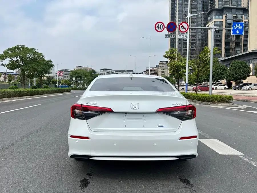 Honda Civic 2022 Civic 240TURBO CVT Dynamic Edition 2022 — миниатюра 2