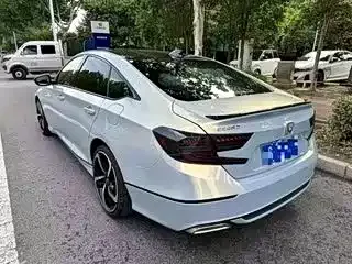 Honda Accord Accord 2022 260TURBO Deluxe Edition 2022 — миниатюра 4
