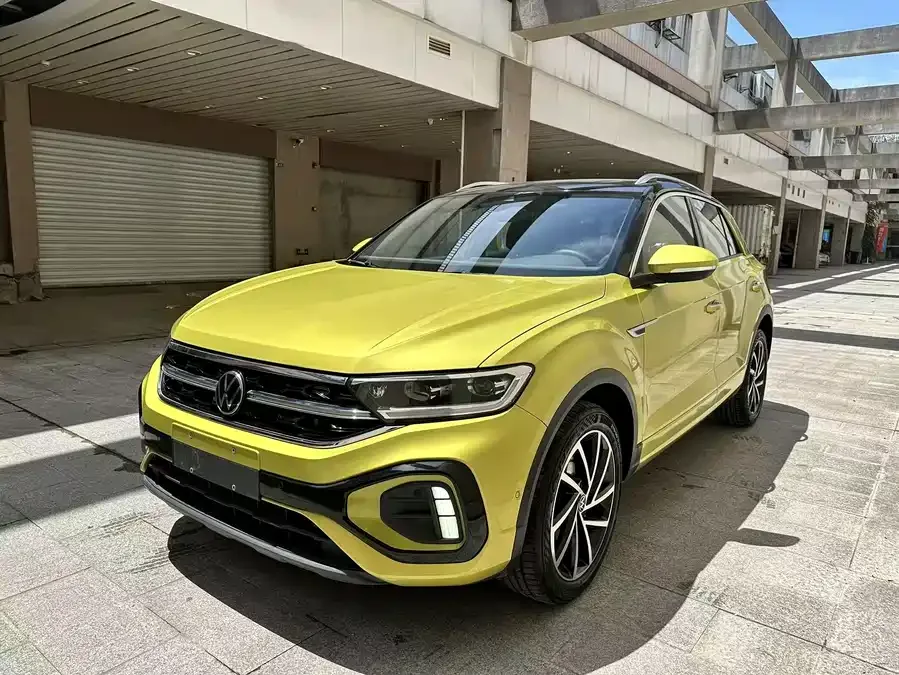 Volkswagen T-ROC T-ROC 2023 300TSI DSG 2WD Starlight Edition 2023 — фото 1, купить с доставкой в Москву