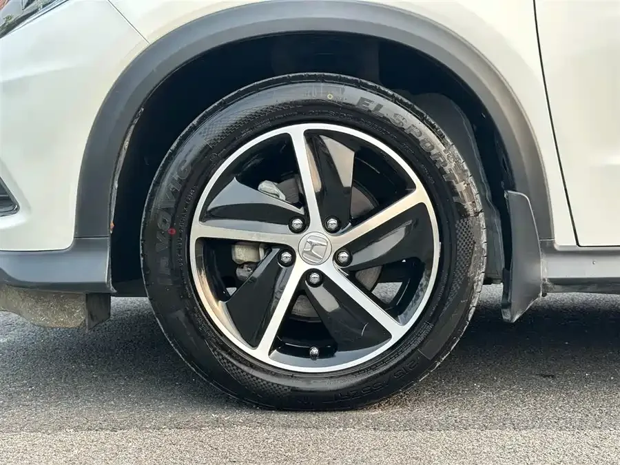 Honda Vezel 2022 VIZI 1.5L CVT Phantom Night Pioneer Edition 2022 — миниатюра 5