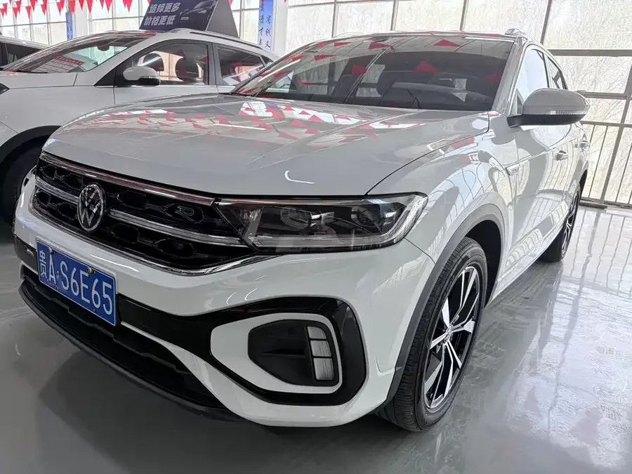 Volkswagen T-ROC T-ROC 2023 300TSI DSG 2WD Chenguang Edition 2023 — фото 1, купить с доставкой в Москву