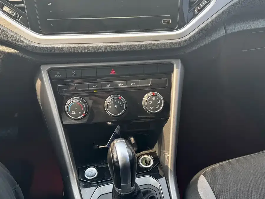 Volkswagen T-ROC T-ROC 2022 280TSI DSG 2WD Elite PLUS 2023 — миниатюра 3