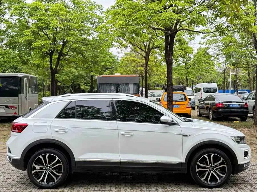 Volkswagen T-ROC T-ROC 2022 280TSI DSG 2WD Comfort PLUS 2022 — миниатюра 4
