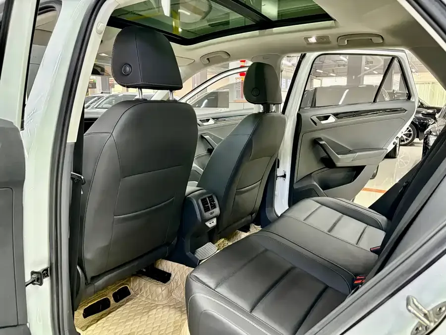 Volkswagen T-ROC T-ROC 2022 280TSI DSG 2WD Comfort PLUS 2022 — миниатюра 2