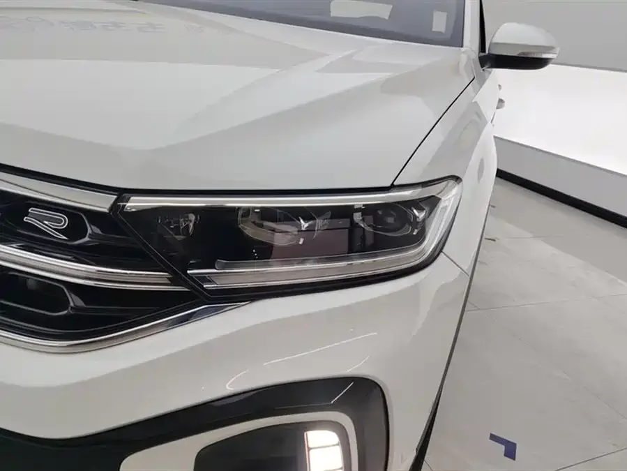 Volkswagen T-ROC T-ROC 2024 300TSI DSG 2WD Chenguang Edition 2024 — миниатюра 2