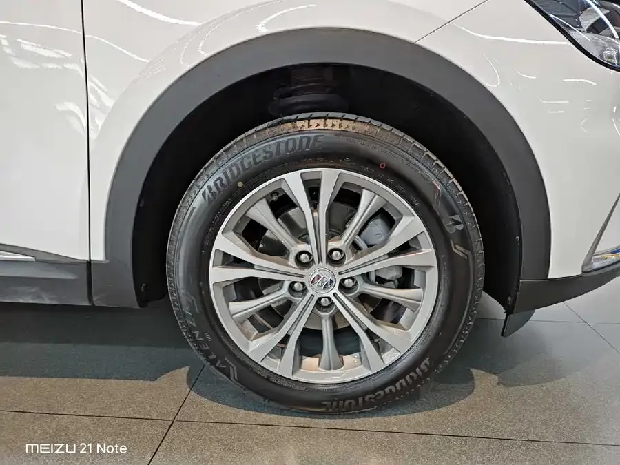 Buick Envision Plus Envision Plus 2022 facelift Envision Plus 552T five-seat luxury model 2022 — миниатюра 4