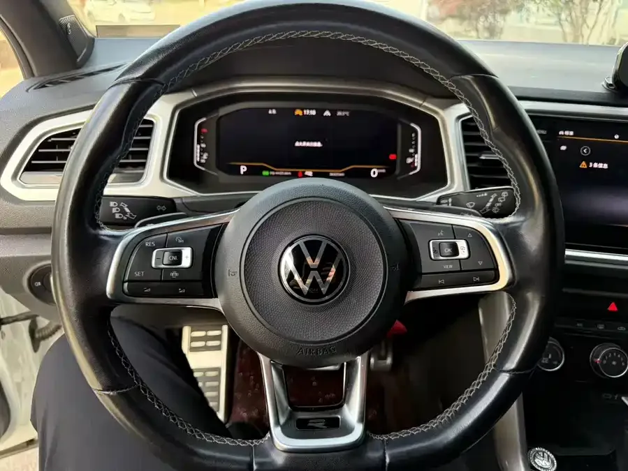 Volkswagen T-ROC T-ROC 2022 280TSI DSG 2WD R-Line Pro PLUS 2022 — миниатюра 3