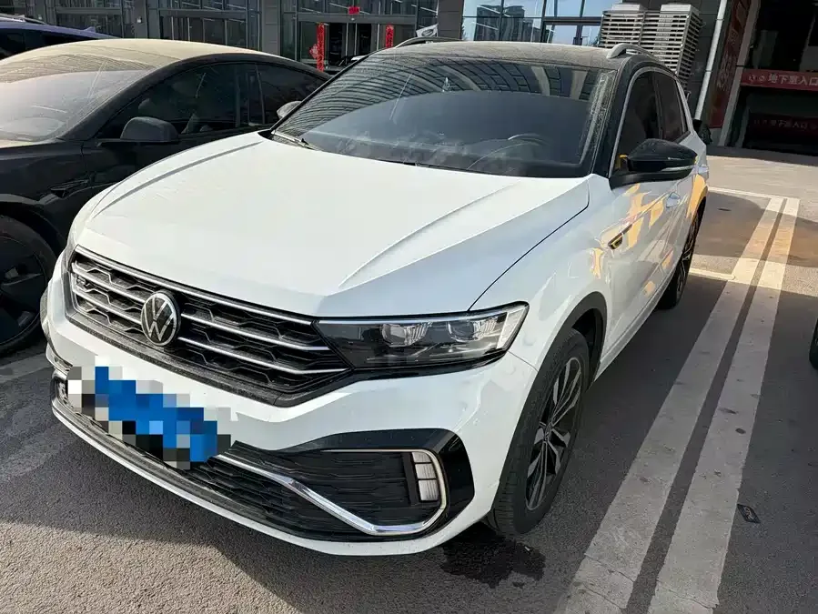 Volkswagen T-ROC T-ROC 2022 280TSI DSG 2WD R-Line Pro PLUS 2022 — фото 1, купить с доставкой в Москву