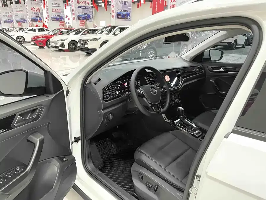 Volkswagen T-ROC T-ROC 2022 280TSI DSG 2WD Comfort PLUS 2022 — миниатюра 4