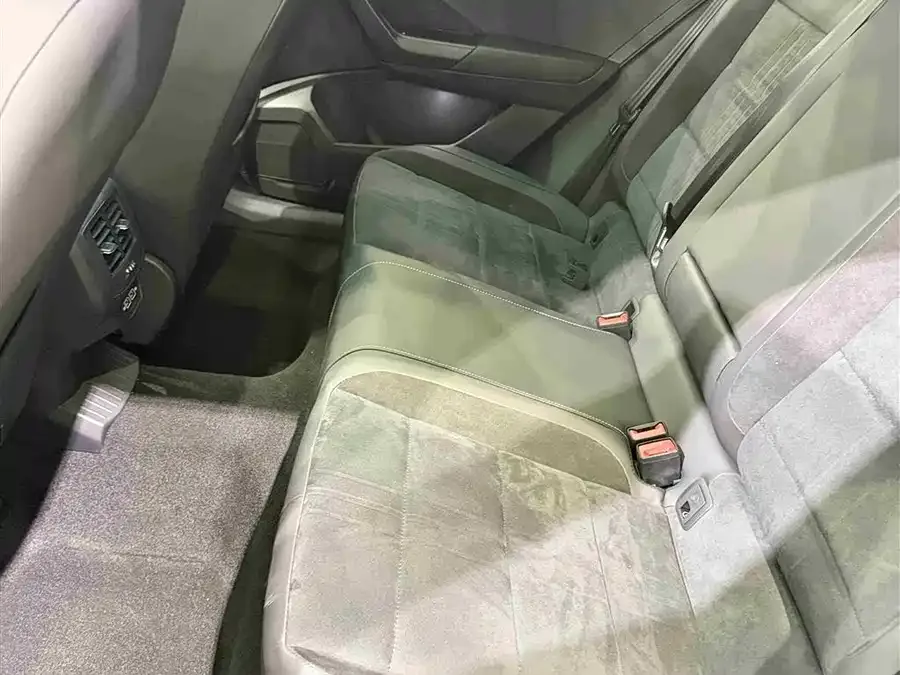 Volkswagen T-ROC T-ROC 2021 280TSI DSG four-wheel drive luxury smart connected version 2022 — миниатюра 5
