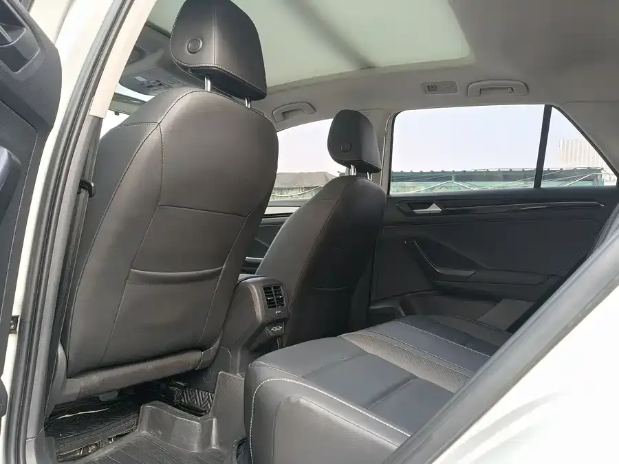 Volkswagen T-ROC T-ROC 2022 280TSI DSG 2WD Comfort PLUS 2022 — миниатюра 2