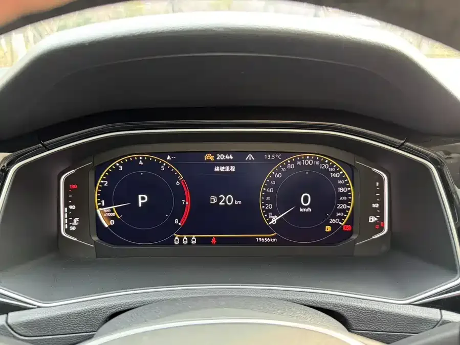 Volkswagen T-ROC T-ROC 2022 280TSI DSG 2WD Comfort PLUS 2023 — миниатюра 5
