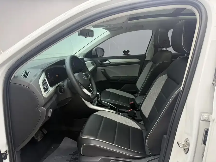 Volkswagen T-ROC T-ROC 2023 280TSI DSG 2WD Time Edition 2023 — миниатюра 4