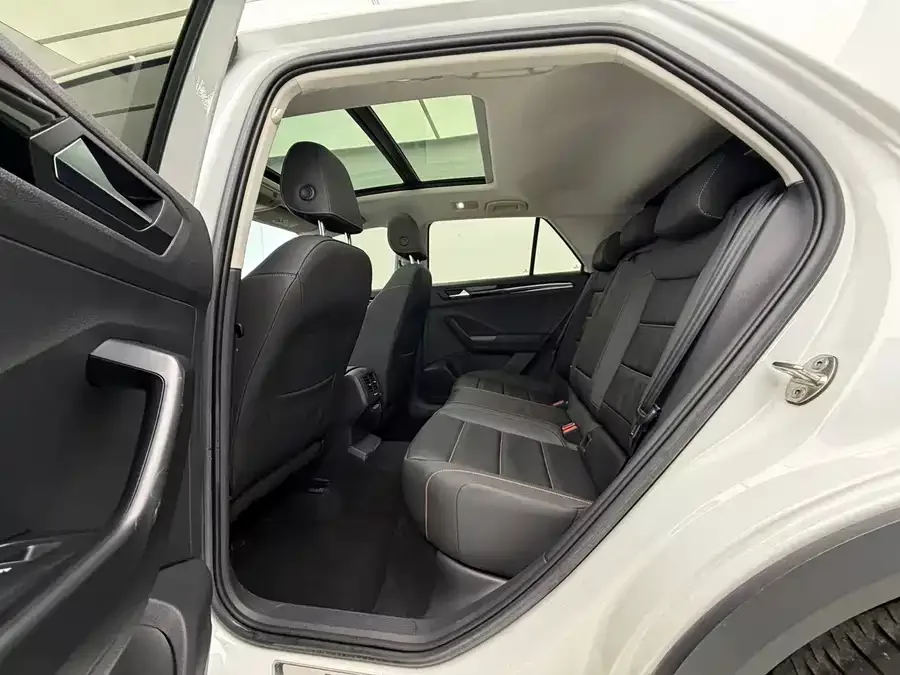 Volkswagen T-ROC T-ROC 2021 280TSI DSG 2WD Comfort Smart Edition 2022 — миниатюра 5
