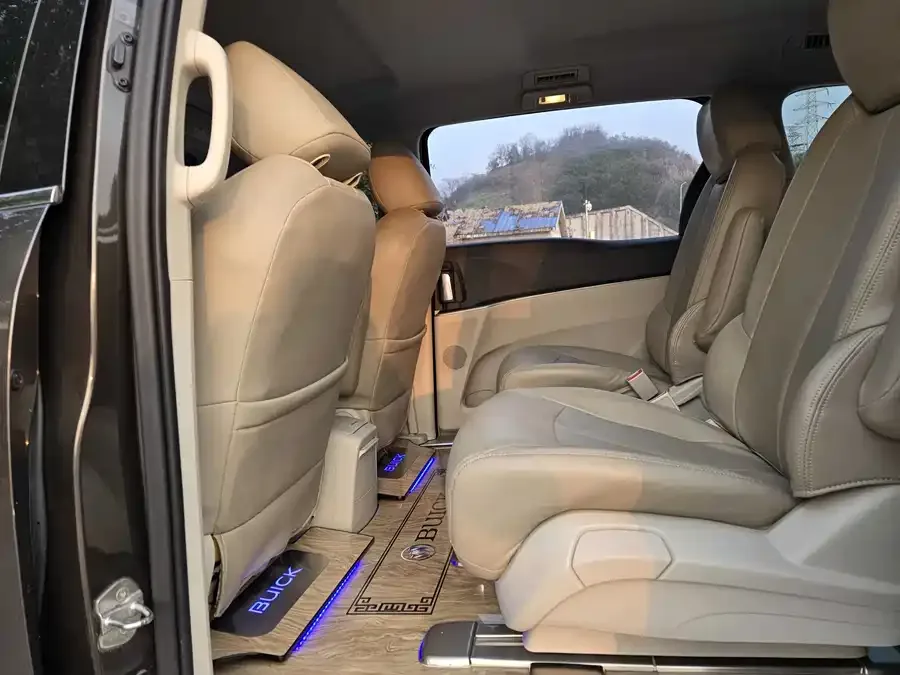 Buick GL8 2022 Land Business Class 652T Comfort Edition 2022 — миниатюра 2