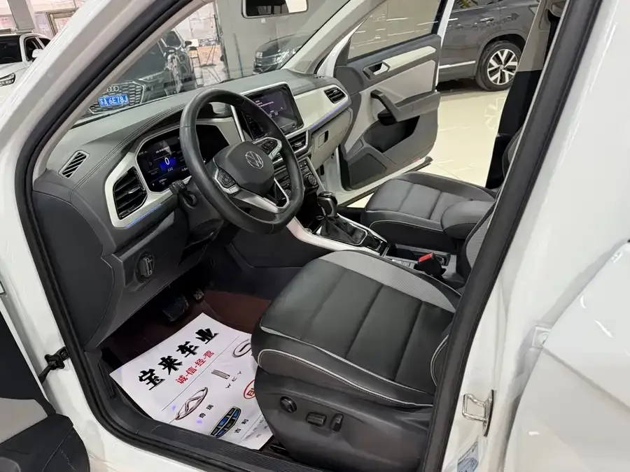 Volkswagen T-ROC T-ROC 2023 280TSI DSG 2WD Time Edition 2023 — миниатюра 4
