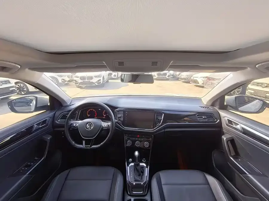 Volkswagen T-ROC T-ROC 2022 280TSI DSG 2WD Comfort PLUS 2022 — миниатюра 2