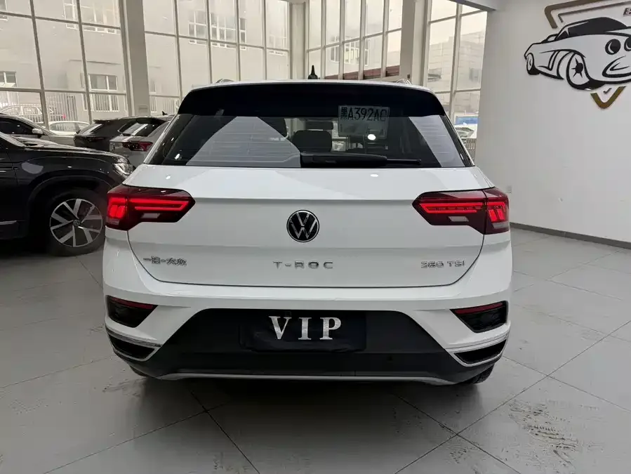 Volkswagen T-ROC T-ROC 2021 facelift 280TSI DSG two-wheel drive elite intelligent version 2022 — миниатюра 2