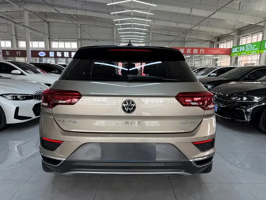 Volkswagen T-ROC T-ROC 2021 280TSI DSG two-wheel drive comfortable and connected 30th anniversary commemorative edition 2022 — миниатюра 2