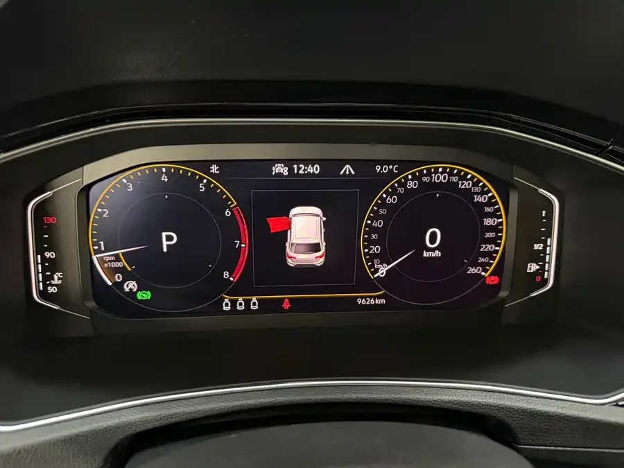 Volkswagen T-ROC T-ROC 2021 280TSI DSG two-wheel drive comfortable and connected 30th anniversary commemorative edition 2022 — миниатюра 5