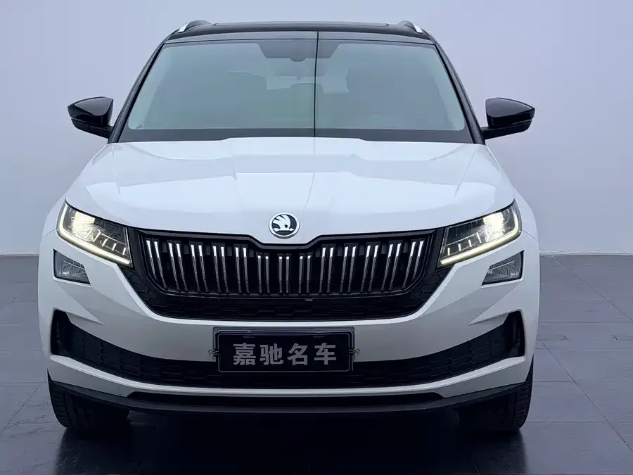Skoda Kodiaq GT Kodiaq GT 2022 TSI330 2WD Luxury Edition 2023 — миниатюра 2