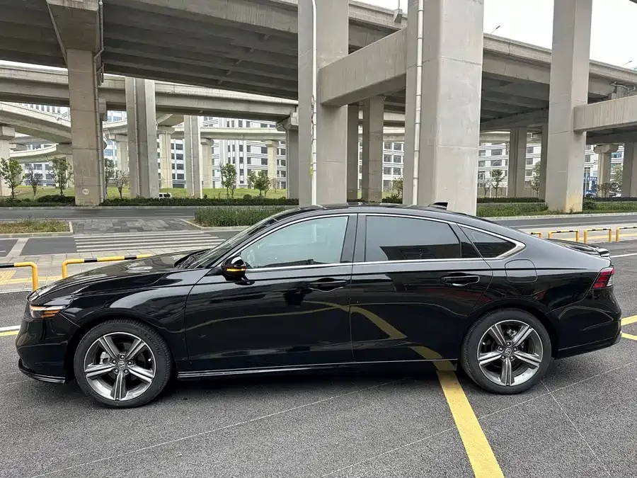 Honda Accord Accord 2024 260TURBO Premium Edition 2024 — миниатюра 2