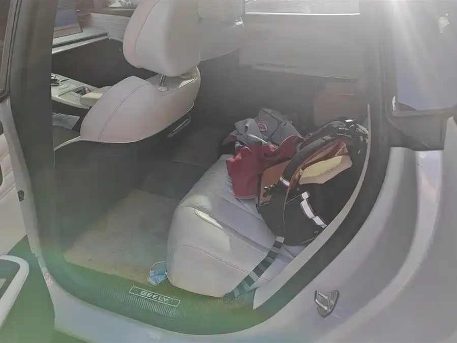 Geely Galaxy E8 Galaxy E8 2024 665km RWD Starship Long Range Edition 2024 — миниатюра 5