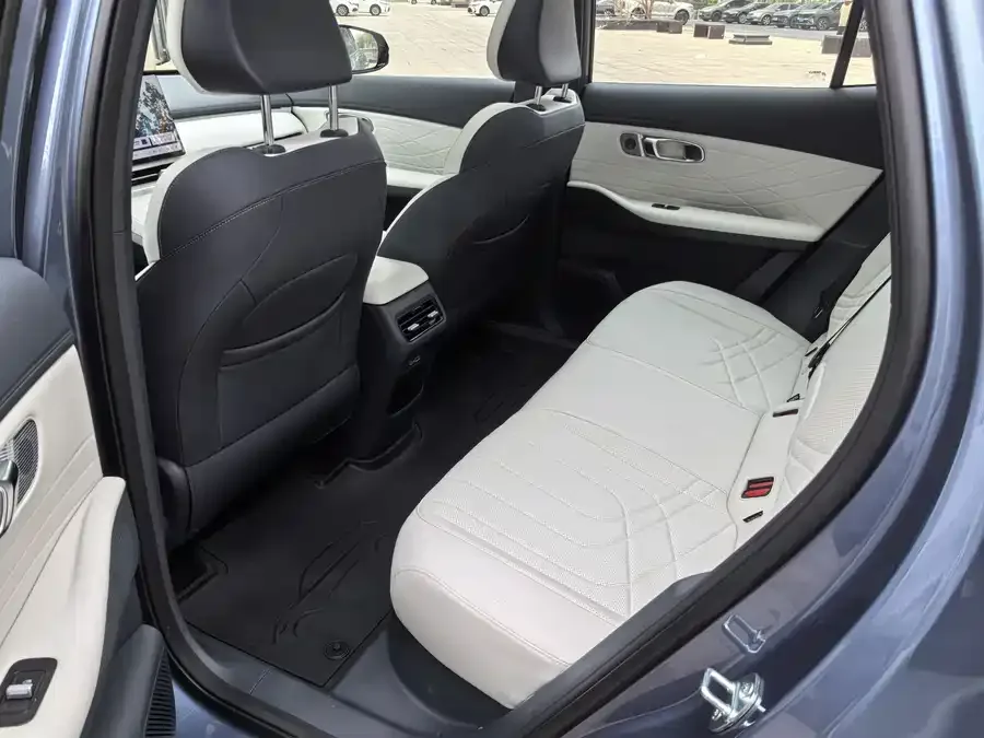 Geely Galaxy Starship 7 Galaxy Starship 7 2025 120km Sailing+ Edition 2025 — миниатюра 2