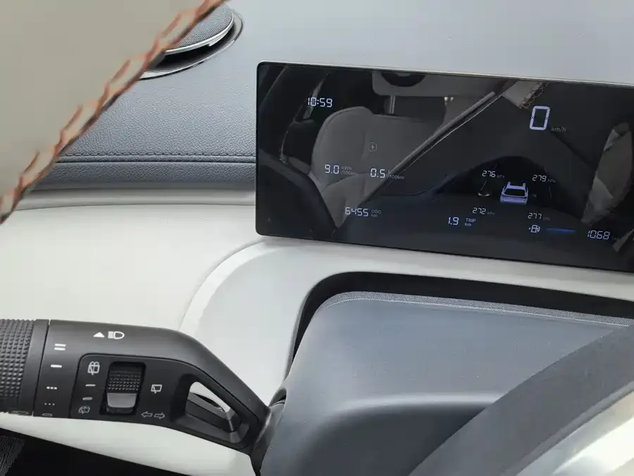 Geely Galaxy Starship 7 Galaxy Starship 7 2025 120km Sailing+ Edition 2025 — миниатюра 3