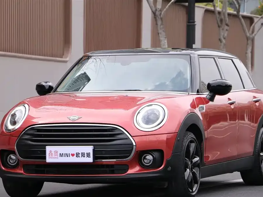 MINI CLUBMAN MINI CLUBMAN 2022 1.5T COOPER Connoisseur 2022 — фото 1, купить с доставкой в Москву