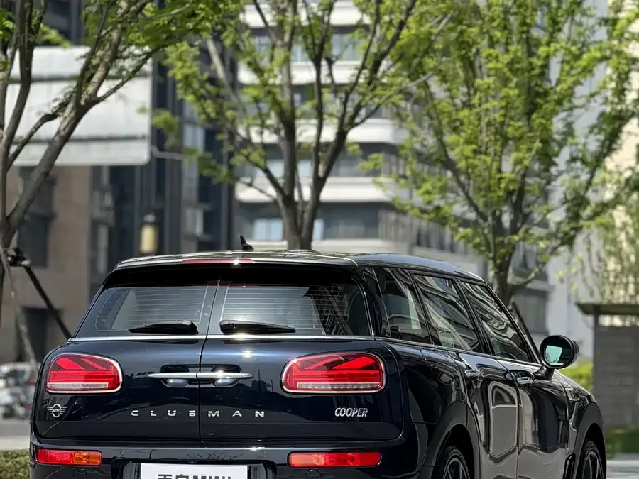 MINI CLUBMAN MINI CLUBMAN 2022 1.5T COOPER Connoisseur 2022 — миниатюра 3