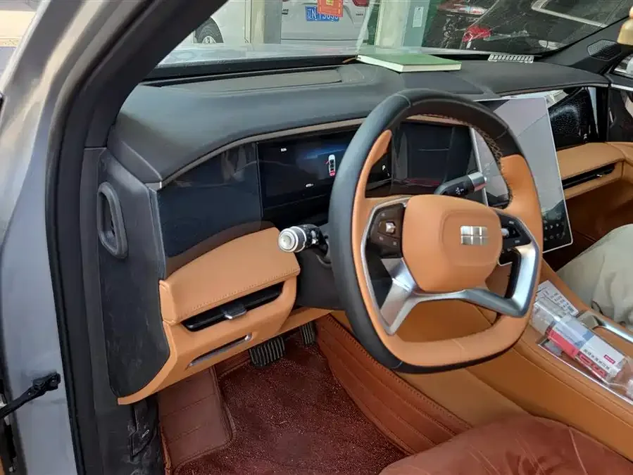 Geely Galaxy L7 Galaxy L7 2025 EM-i 115km Long Range Edition 2025 — миниатюра 3