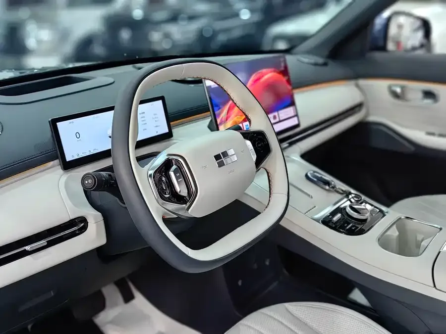 Geely Galaxy Starship 7 Galaxy Starship 7 2025 120km Navigator Edition 2024 — миниатюра 3