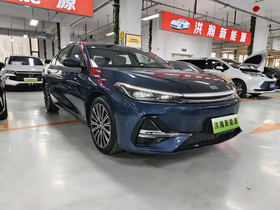 Geely Galaxy A7 Galaxy A7 2025 EM-i 150km Starship Edition 2025 — миниатюра 3