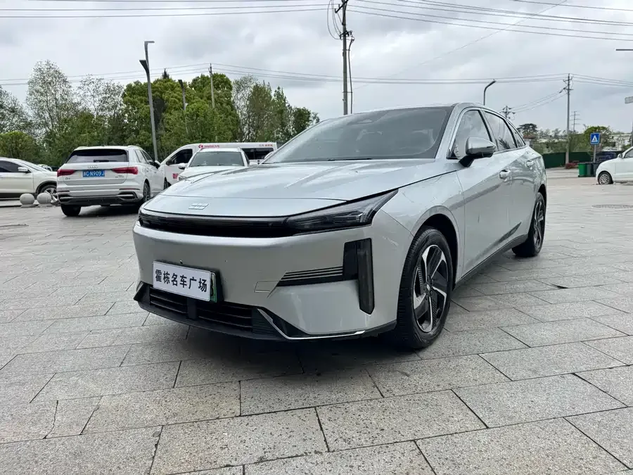 Geely Galaxy L6 Galaxy L6 2025 EM-i 140km Starship Edition 2025 — фото 1, купить с доставкой в Москву