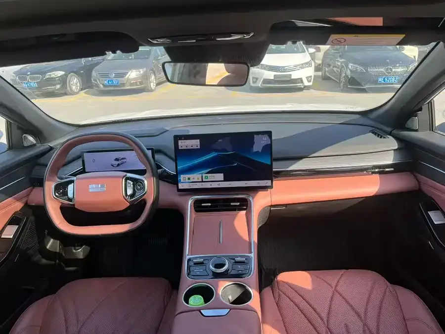 Geely Galaxy L6 Galaxy L6 2025 EM-i 140km Exploration+ Edition 2025 — миниатюра 2