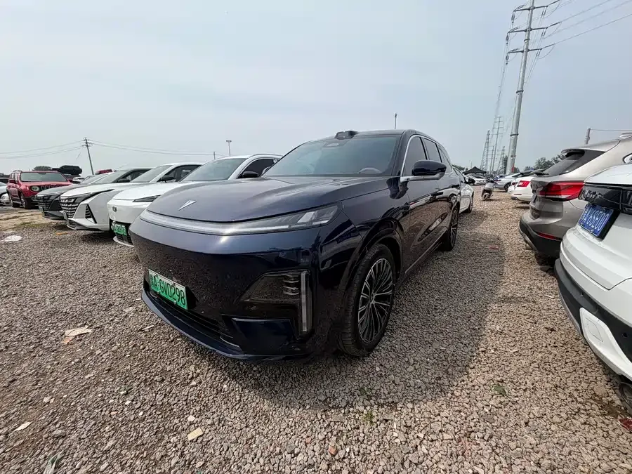 Deepal dark blue S09 Dark Blue S09 2025 4WD Ultra+ Premium Edition 2025 — фото 1, купить с доставкой в Москву