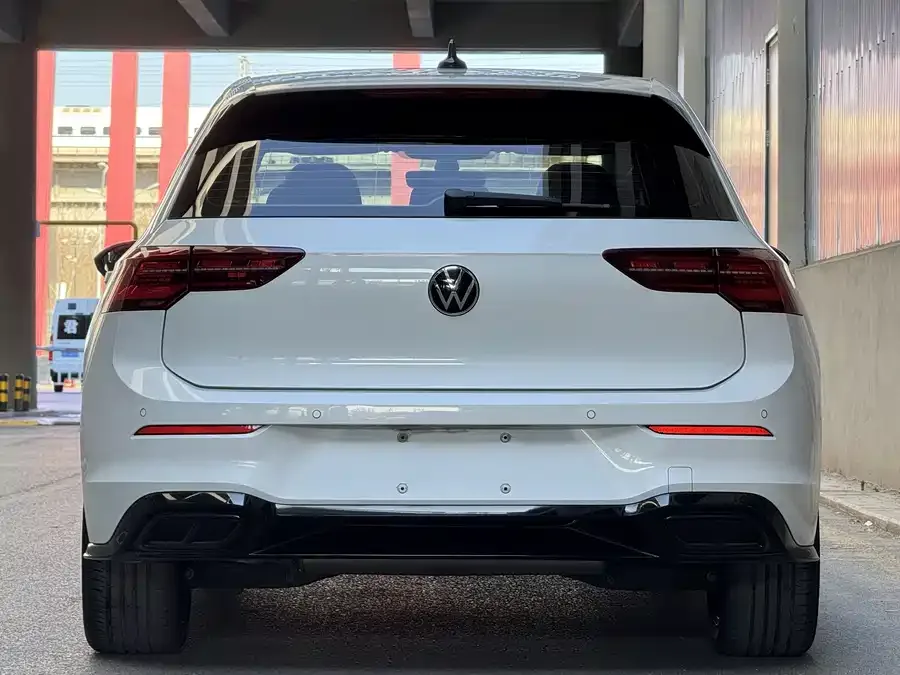 Volkswagen golf Golf 2023 280TSI DSG R-Line Lite 2022 — миниатюра 2