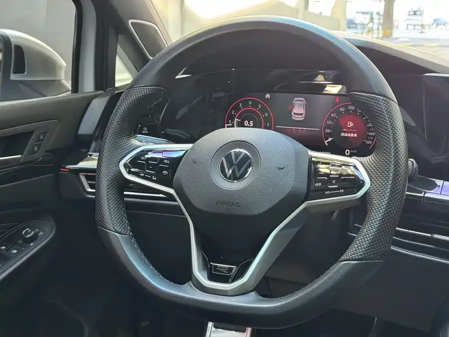 Volkswagen golf Golf 2023 280TSI DSG R-Line Lite 2022 — миниатюра 4
