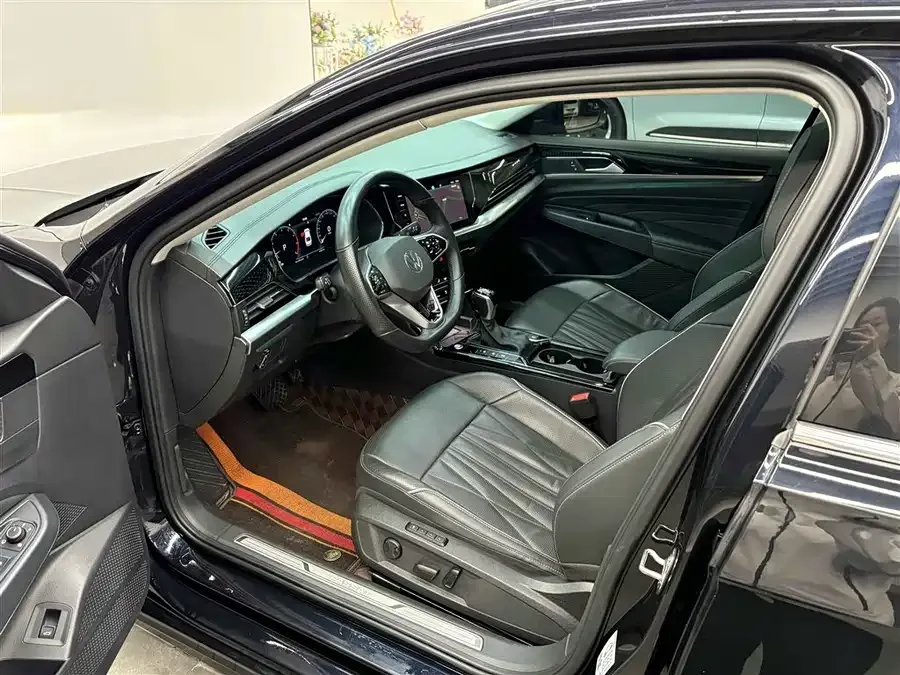 Volkswagen Passat Passat 2023 330TSI Deluxe Edition 2023 — миниатюра 4