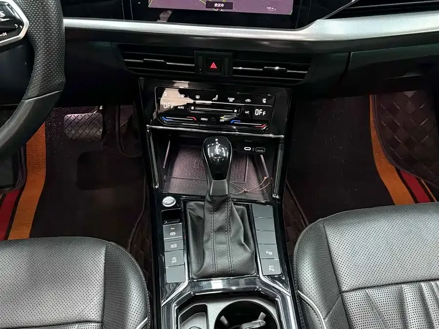 Volkswagen Passat Passat 2023 330TSI Deluxe Edition 2023 — миниатюра 5